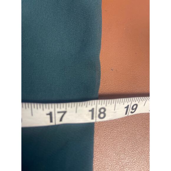 LULU'S 1X Plus Emerald Green Feel the Romance Off Shoulder Maxi Dress NEW B106 - Picture 9 of 9